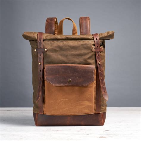 one bag living minimalist.